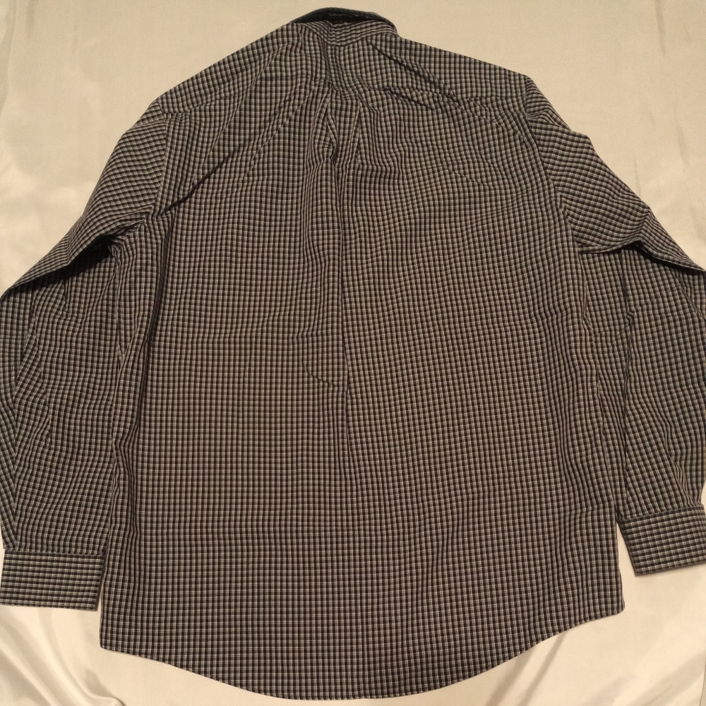 Shirt - Picture 4 of 6